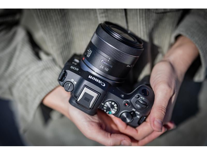 Canon Fotokamera EOS R8 Body Vollformat-Hybridkamera