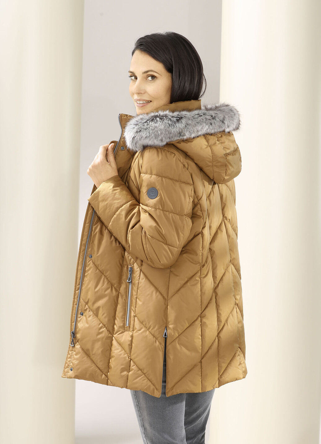 Jacke mit abnehmbarem Kunstpelz-Besatz