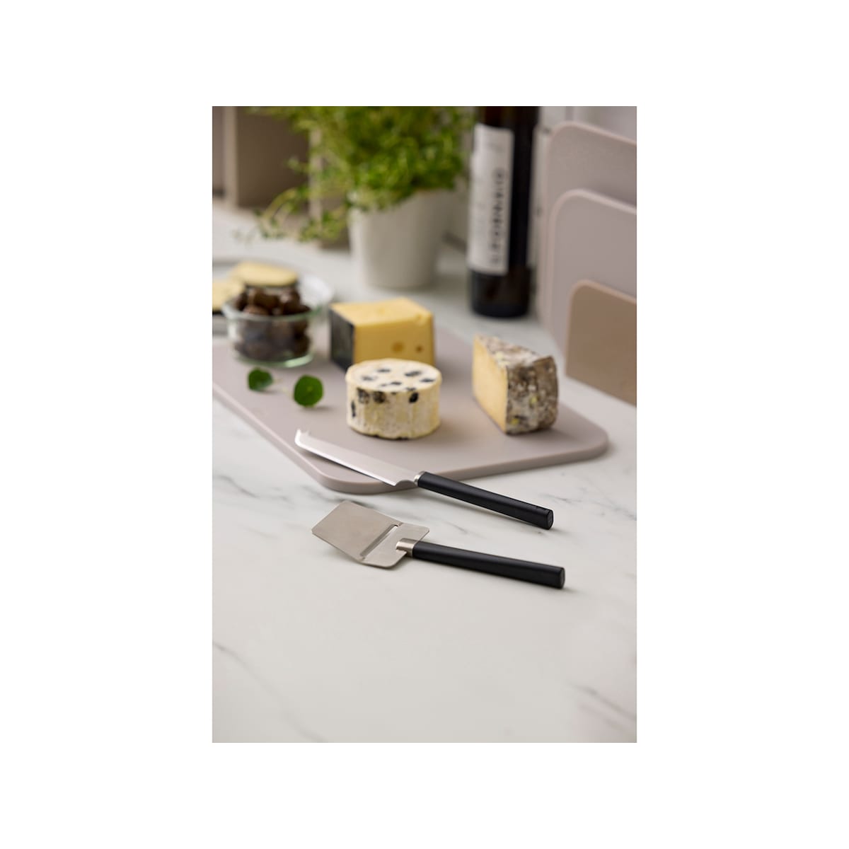 Rosti Emma Cheese set 2 pcs Black