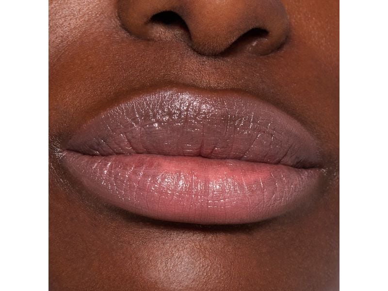 Catrice Lip Gloss Care In Colours 070 Girlboss Farbiger Lippenbalsam in einem hellen Korallen-Pink für glänzende und mit Feuchtigkeit versorgte Lippen