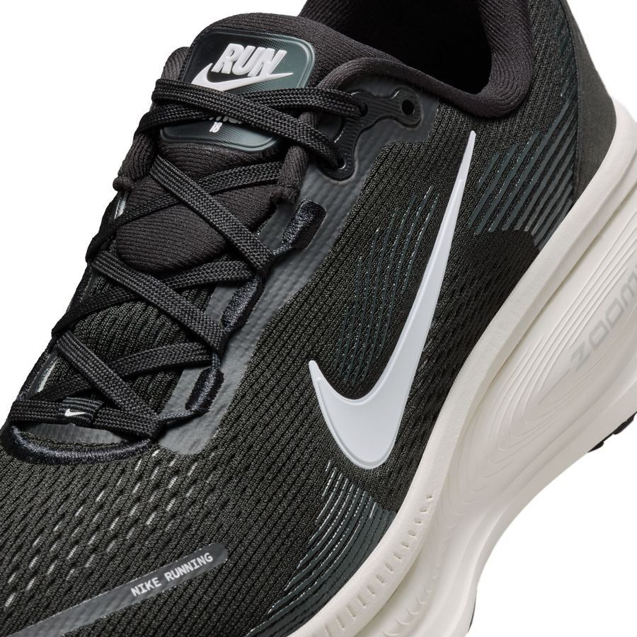Nike Chaussures de Running Vomero 18 - Noir/Blanc/Blanc Femme