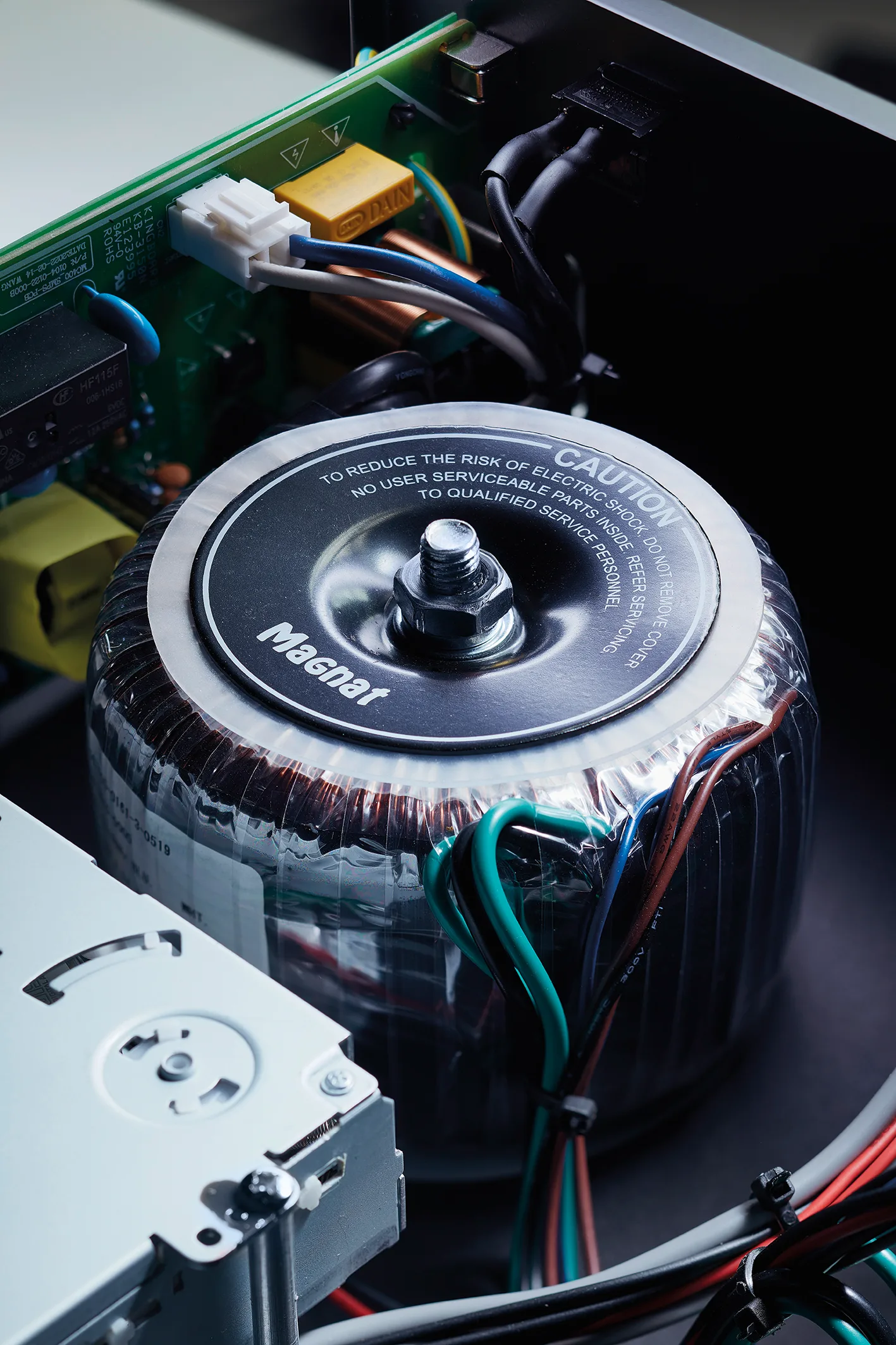Magnat MC400 Amplis hi-fi stéréo