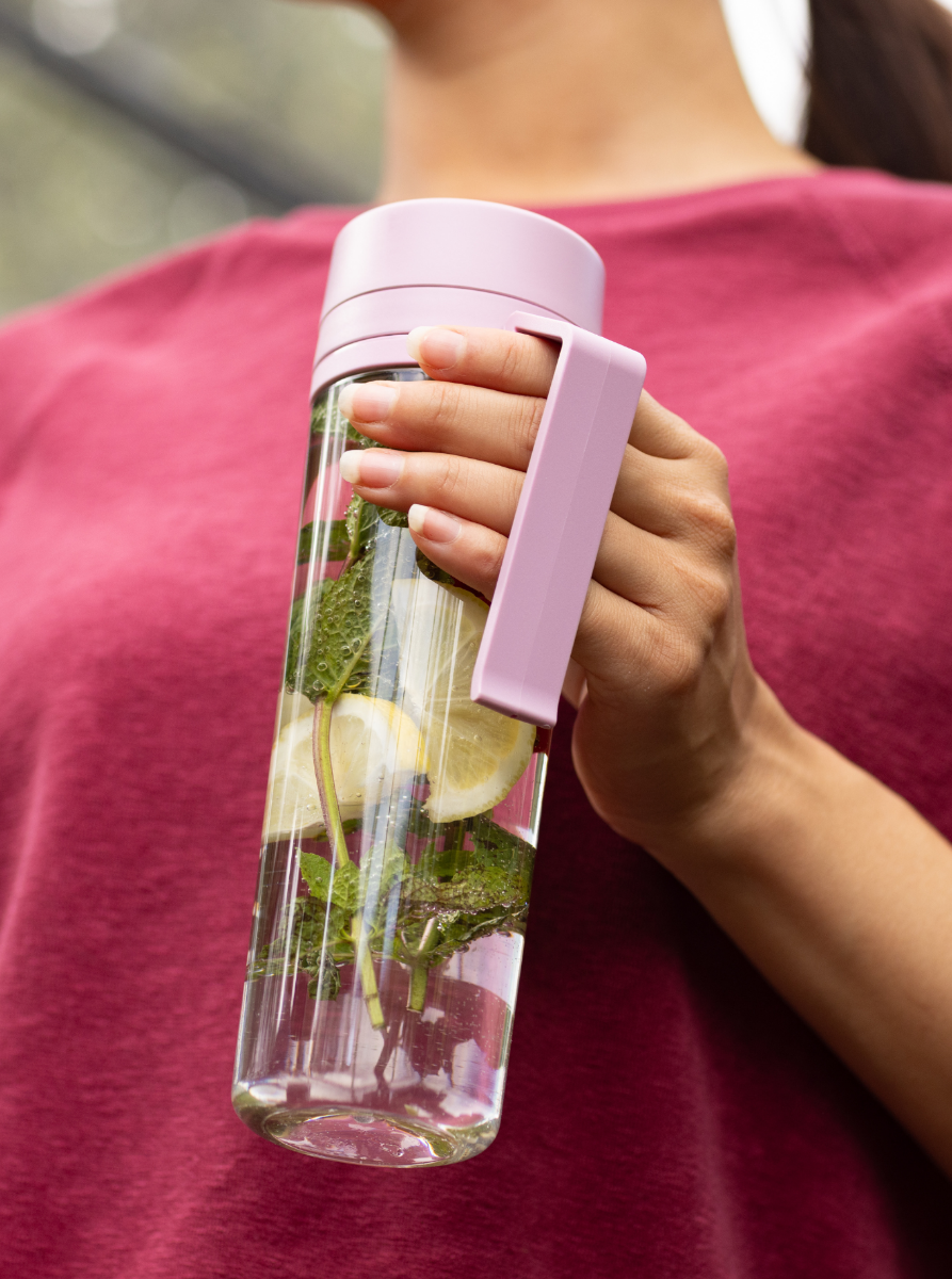 Make & Take Waterfles met zeef 0,5 liter - Lilac Pink