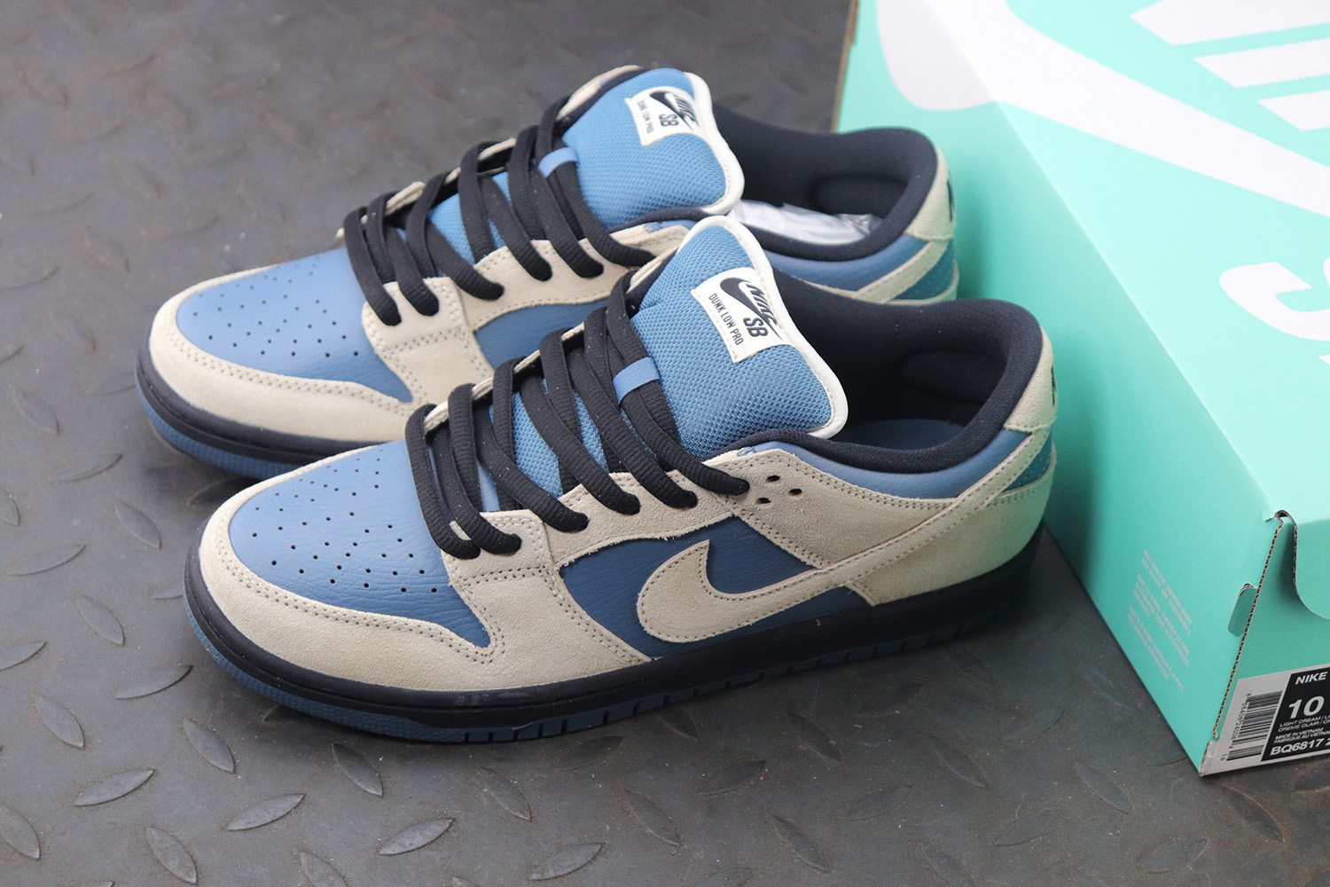 Nike SB Dunk Low Pro Thunderstorm