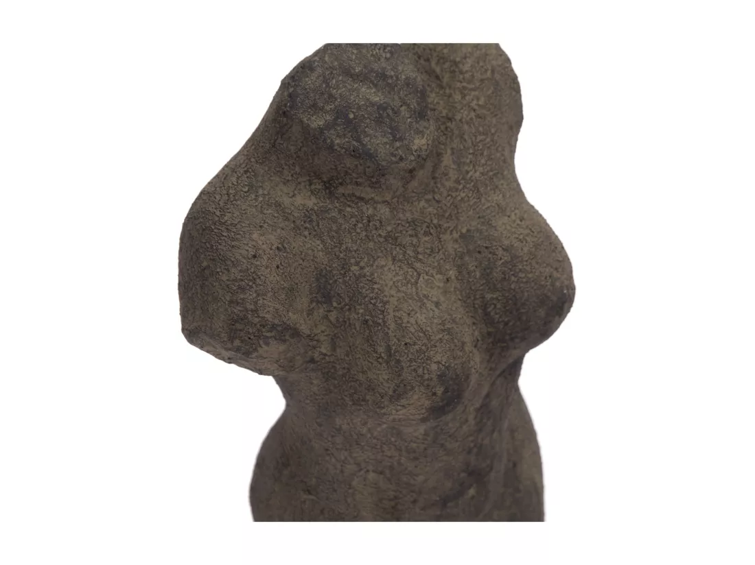 SCULPTURE Femme 54 cm, béton sur socle en bois gris