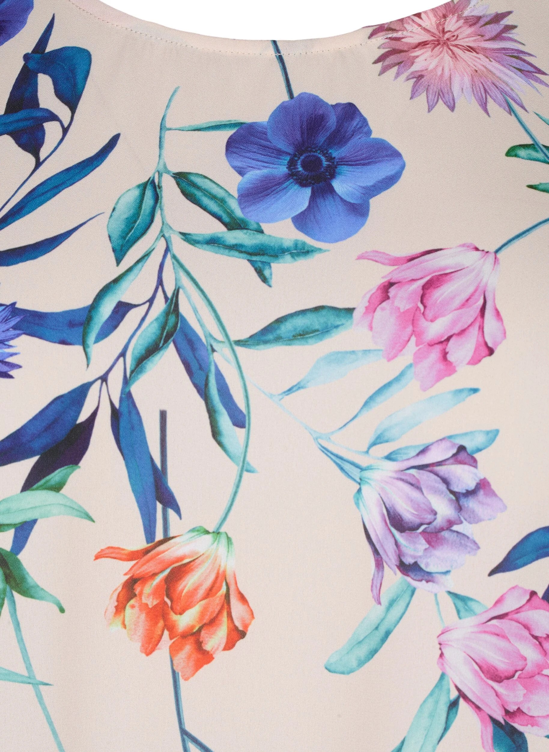 Blomstret bluse med smock