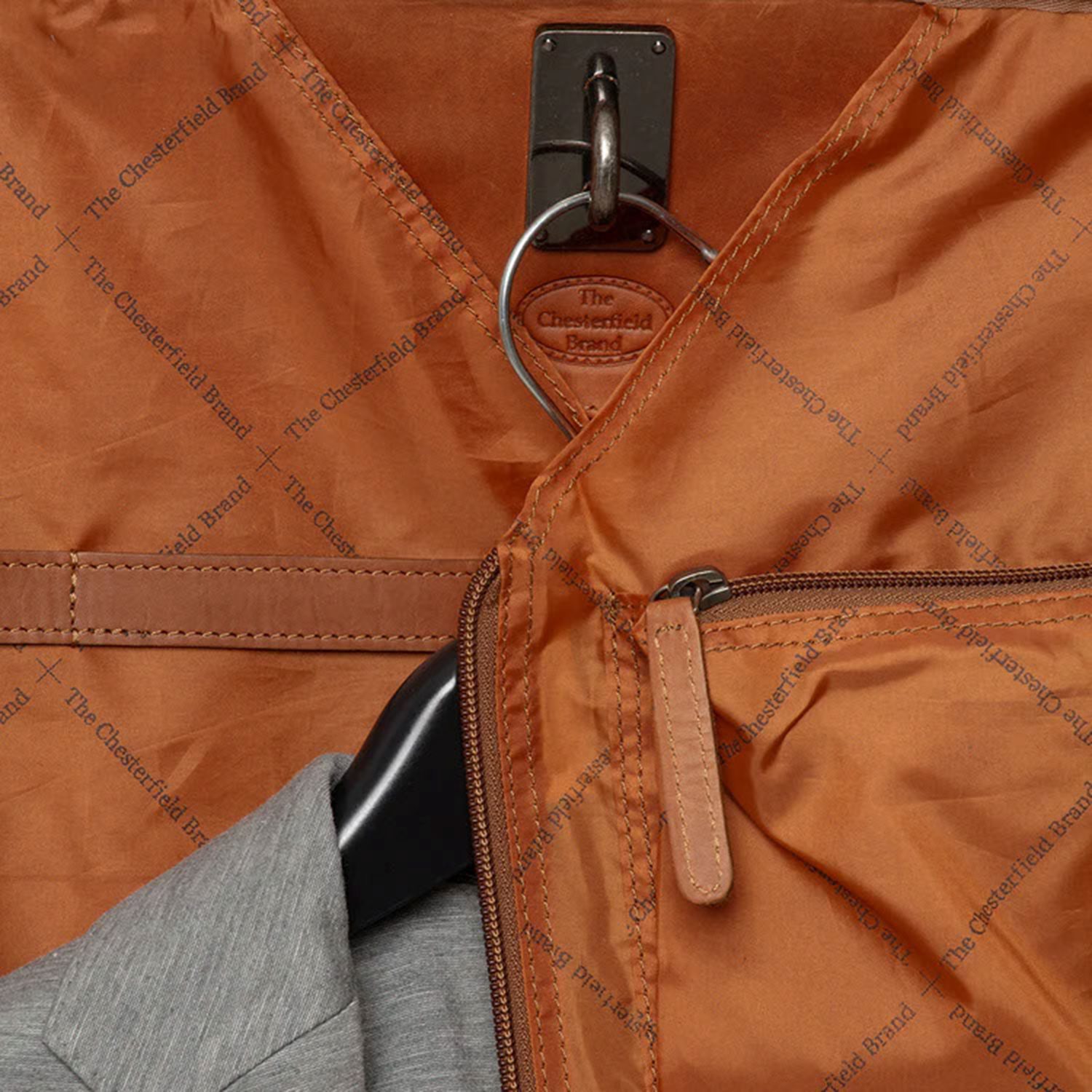 The Chesterfield Brand Josh Garmentbag cognac