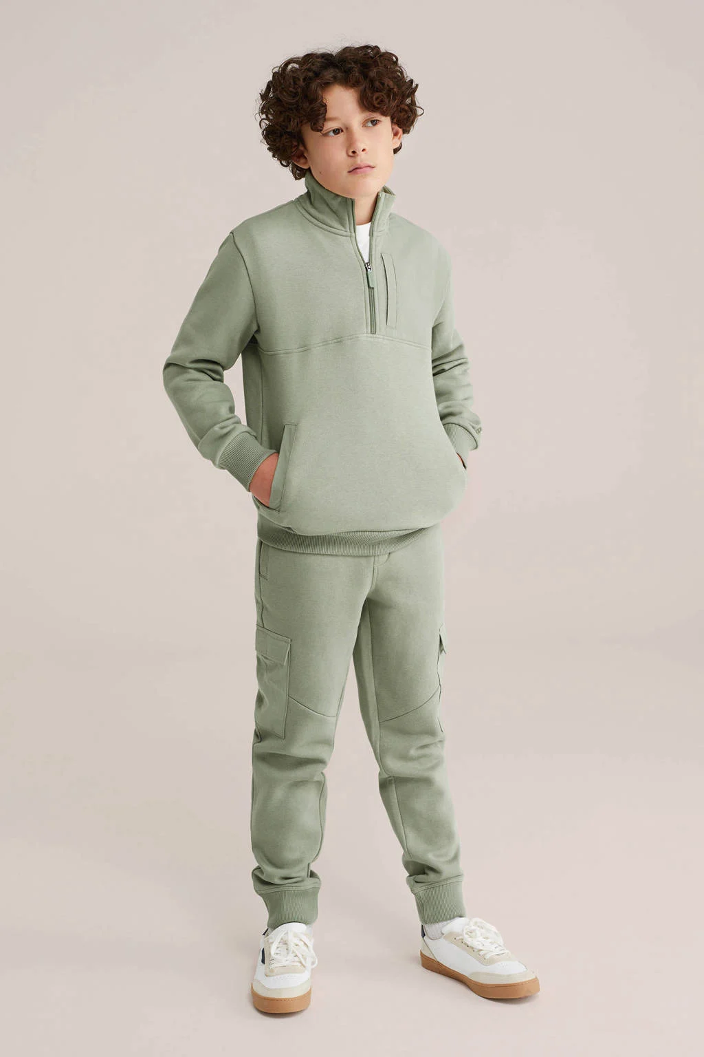 WE Fashion Blue Ridge slim cargo broek lichtgroen