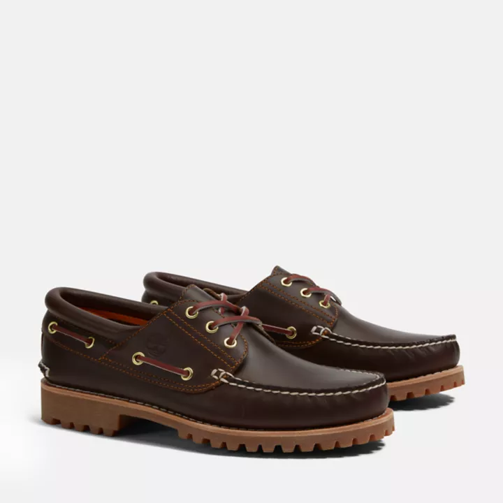Chaussure bateau cousue main à 3 œillets et semelle crantée pour homme en marron