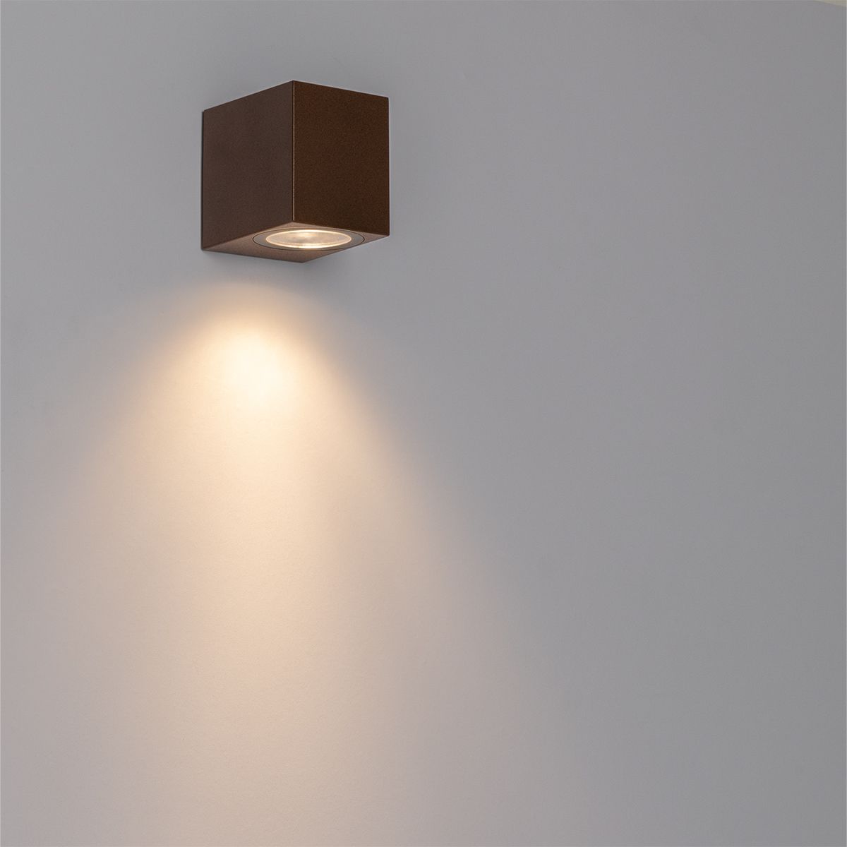 Moderne buiten wandlamp roestbruin kunststof - Baleno