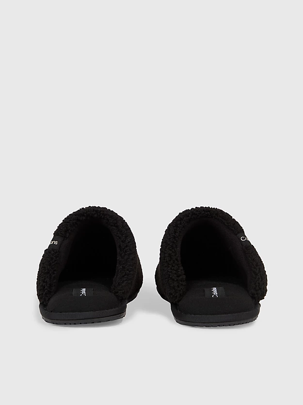 Pantufas de pele de carneiro sintética