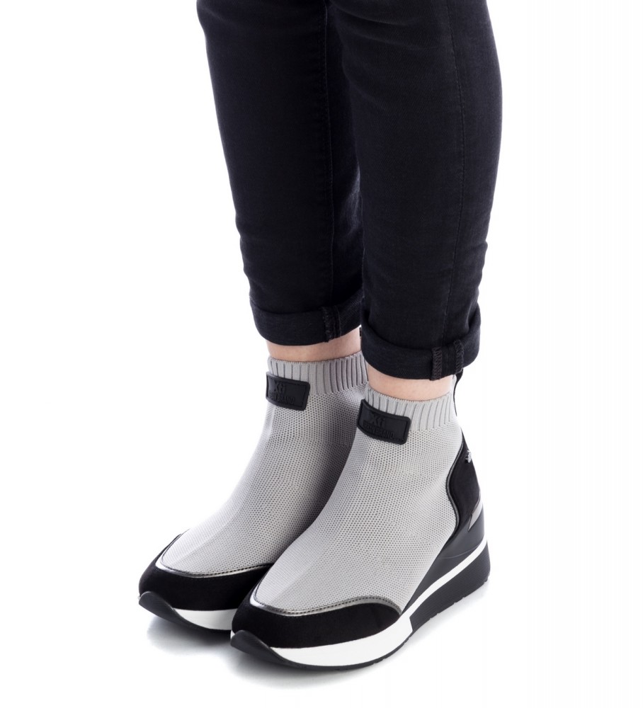 Botas Xti 140054 cinza