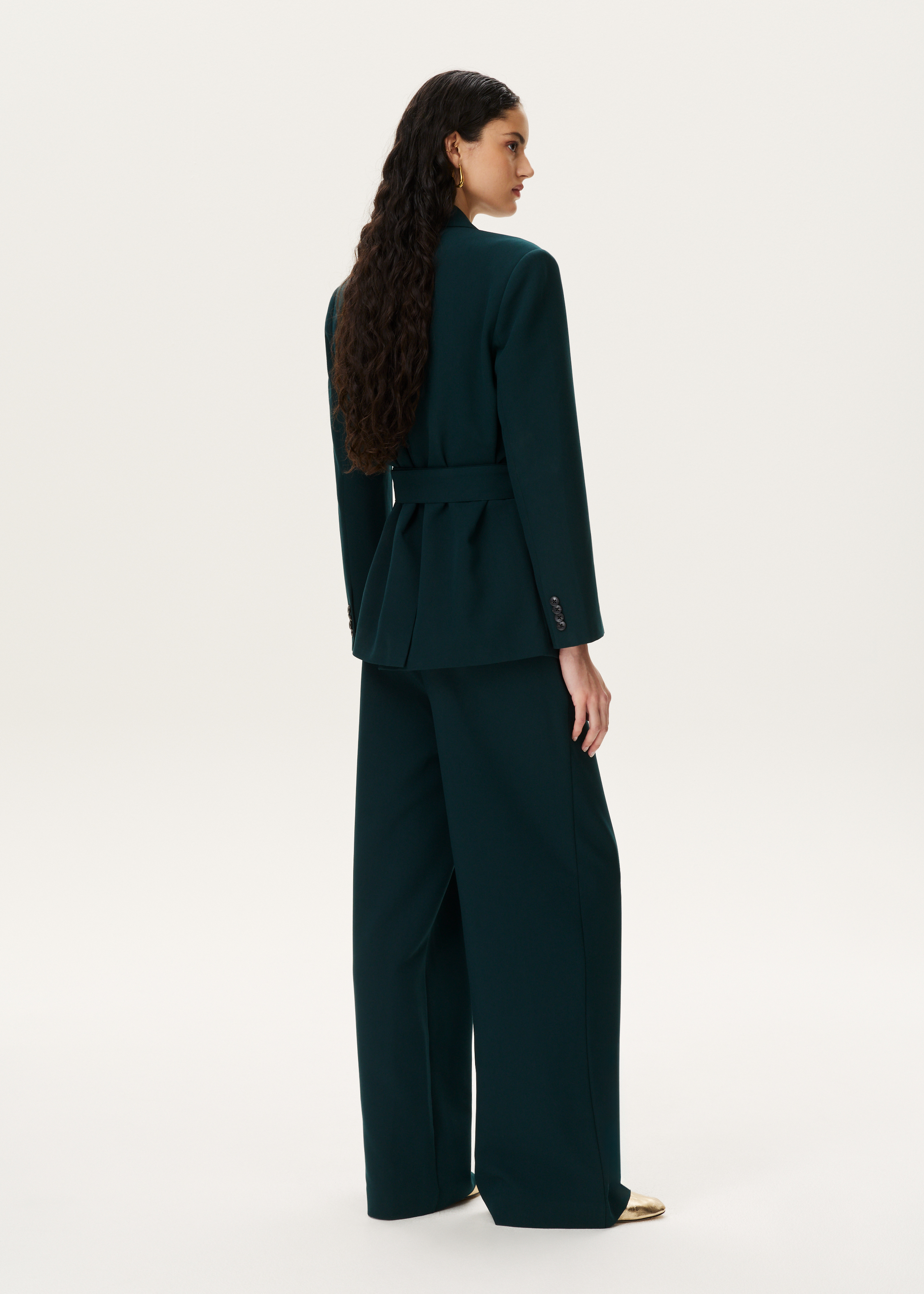Getailleerde blazer met ceintuur