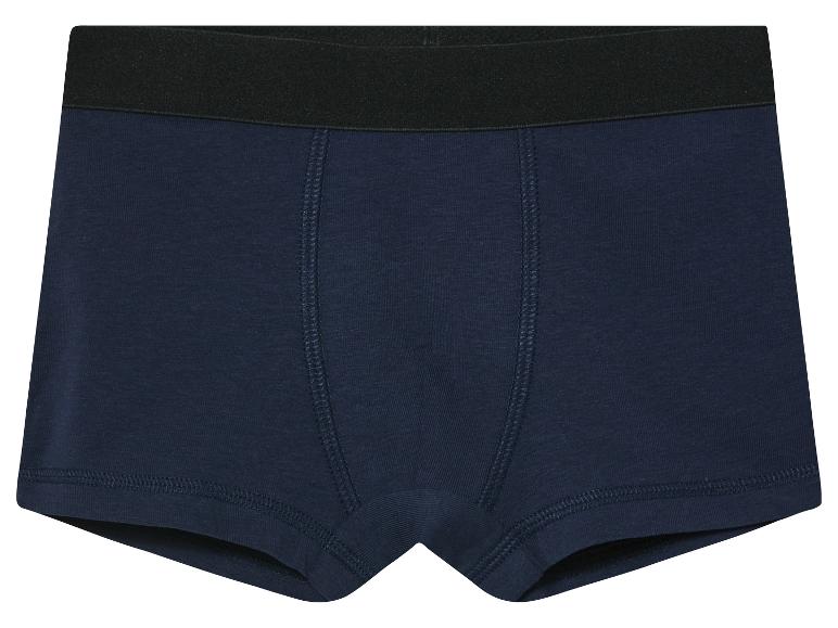 5 kinder boxers