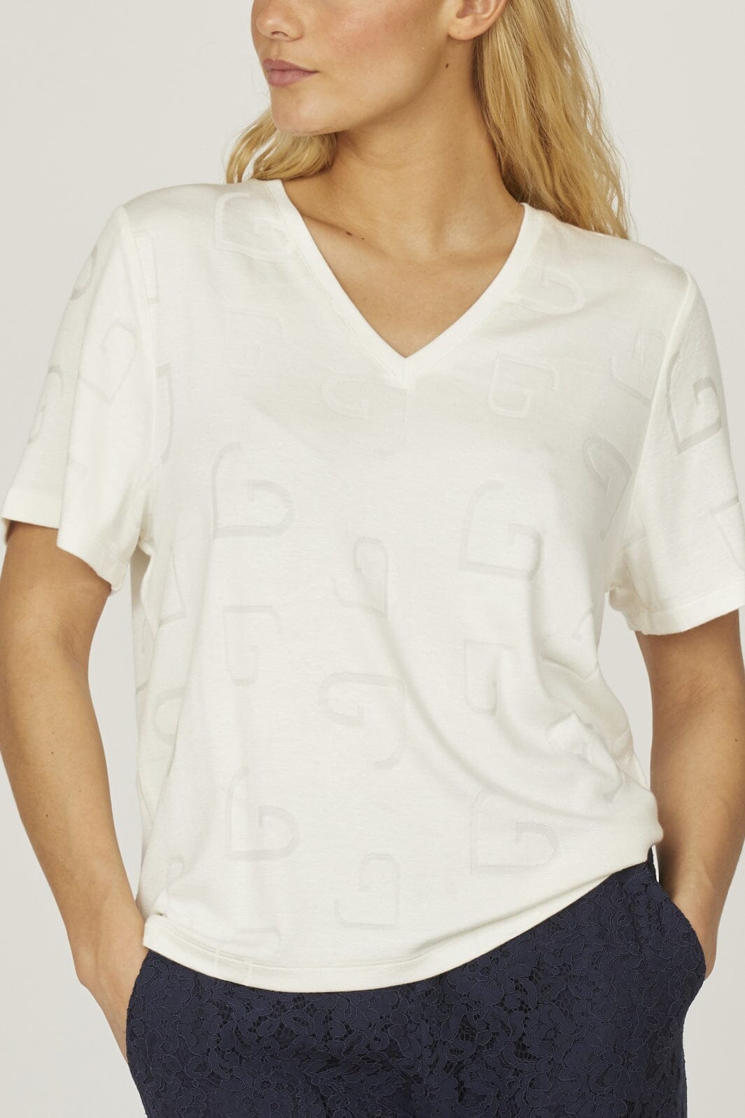 Love & Divine Love1095 15 cream