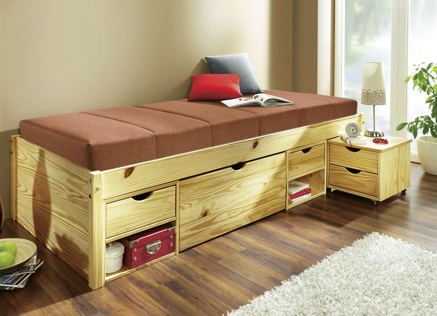 Funktionsbett aus massivem Kiefernholz