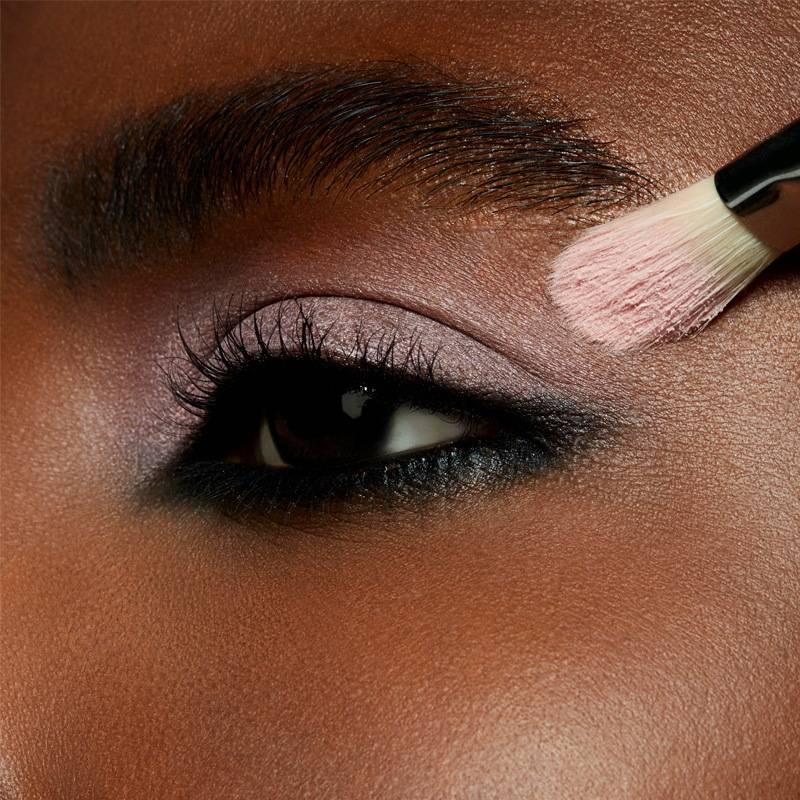 MAC Powder Kiss Single Eye Shadow 1,5 gr. - Felt Cute