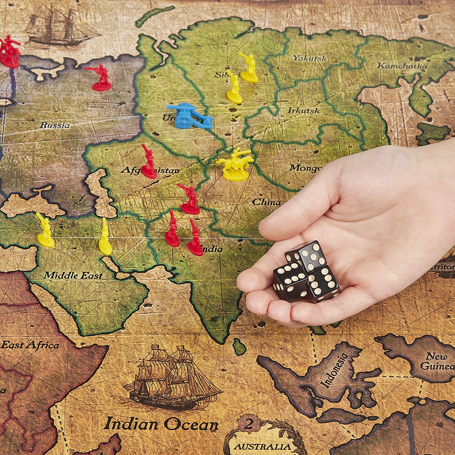 Hasbro - Risiko - 60 Jahre Jubiläums-Ausgabe Brettspiel Gesellschaftsspiel Strategiespiel