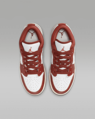 Air Jordan 1 Low SE Older Kids' Shoes