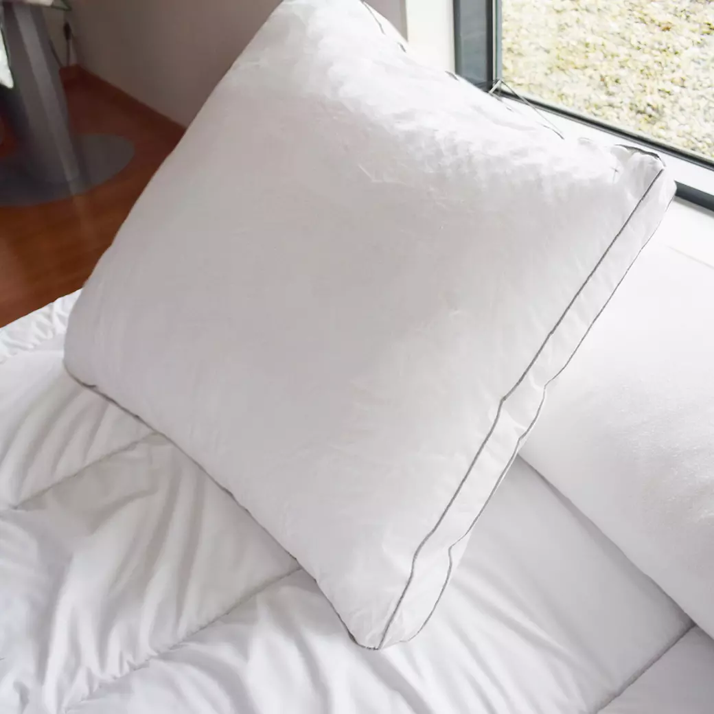 Oreiller carré ajustable (65 x 65 cm) Sensation Duvet Blanc