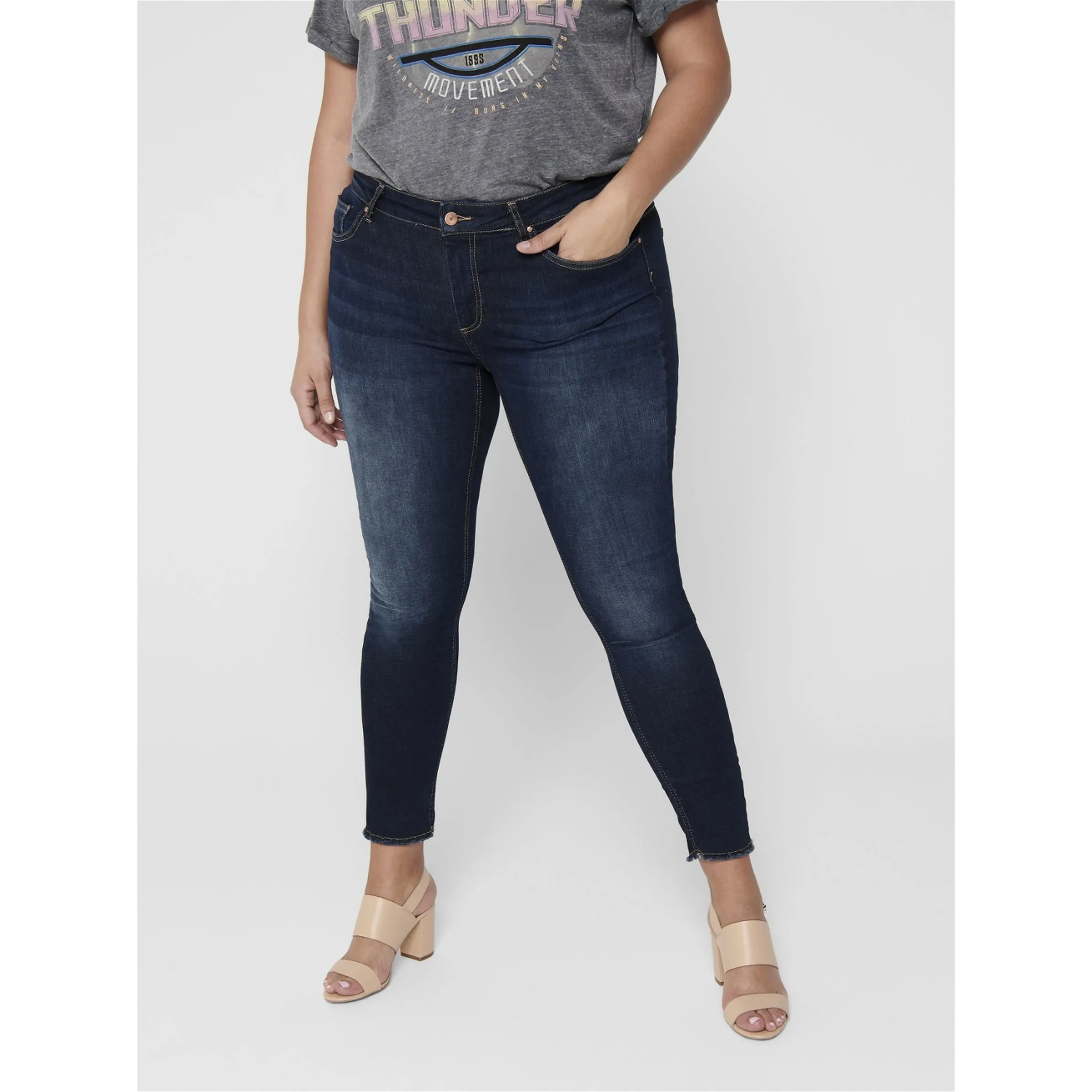 Only Carmakoma CARWILLY REG SK ANK R Jeans