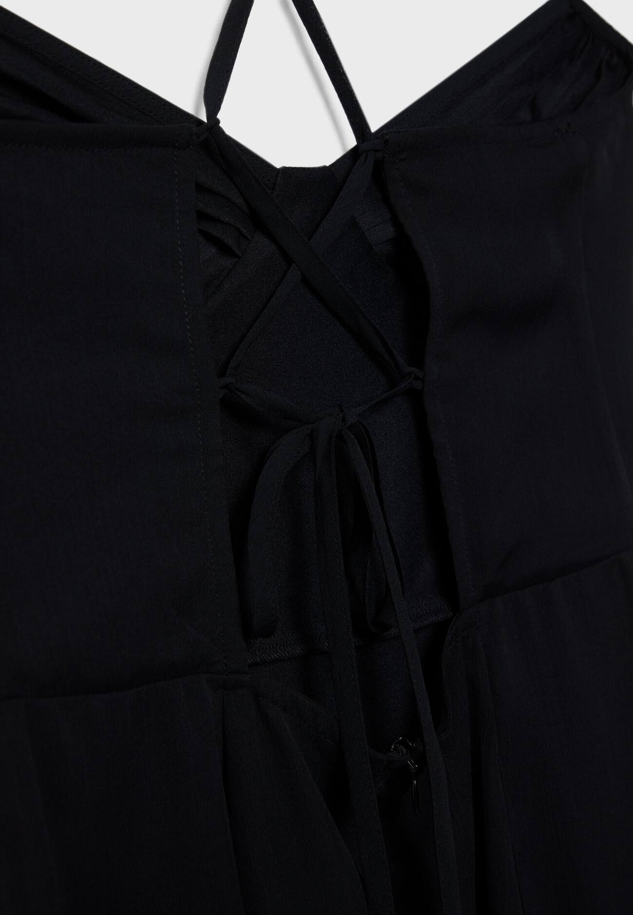 Vestido curto com babados