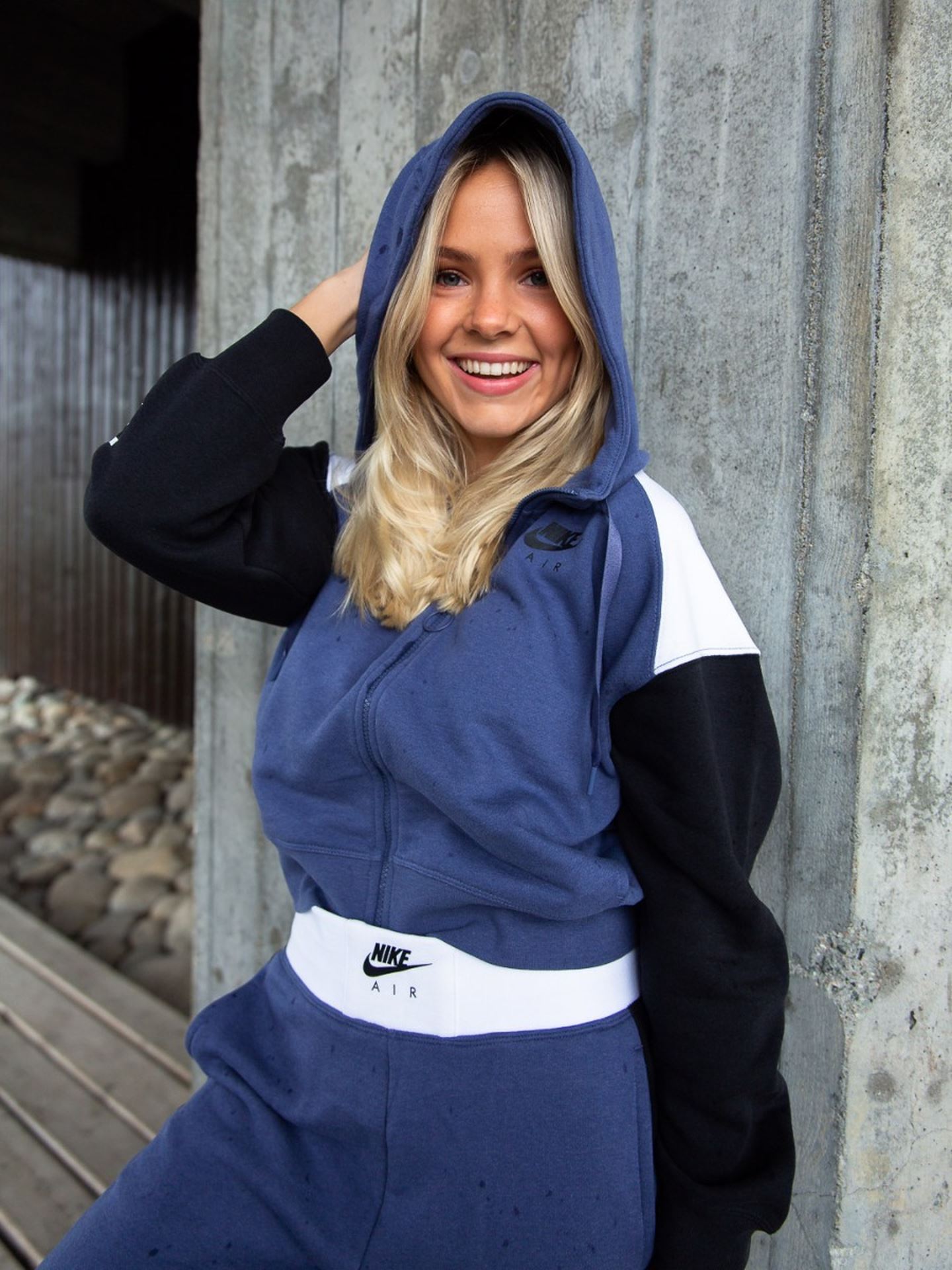 Air Full-Zip Hoodie