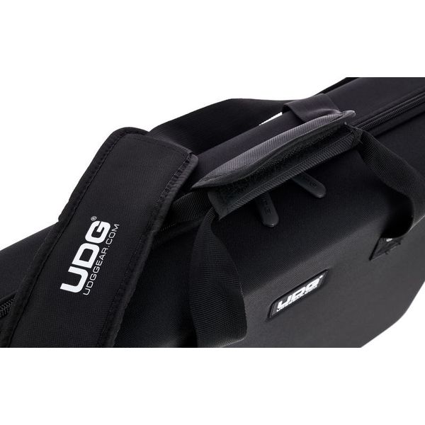 UDG Creator Akai Force Black