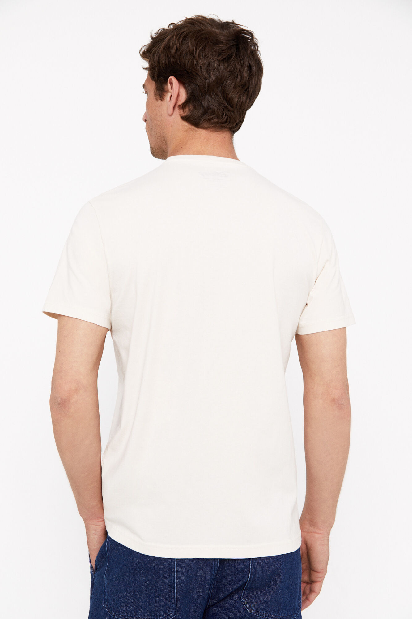 Camiseta bege com estampa do Mickey Mouse