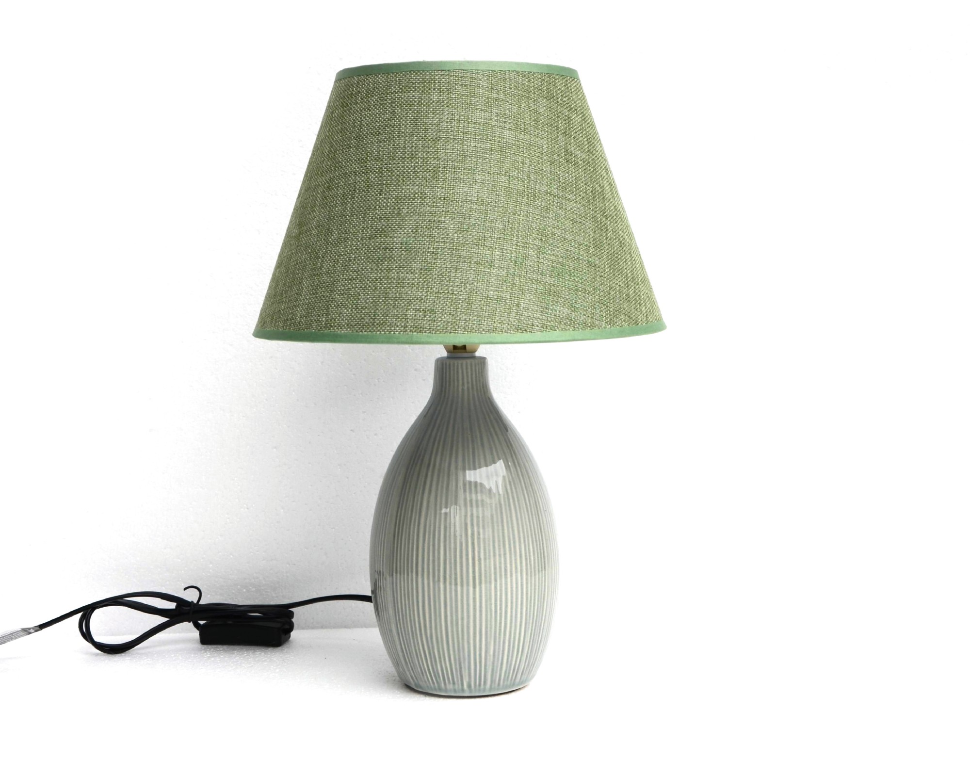 Tischlampe 'Blanchette', grün, Ø 25 cm, H 38 cm von fischer's lagerhaus