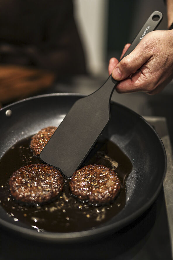 Endeavour Kitchen Spade 2 Black