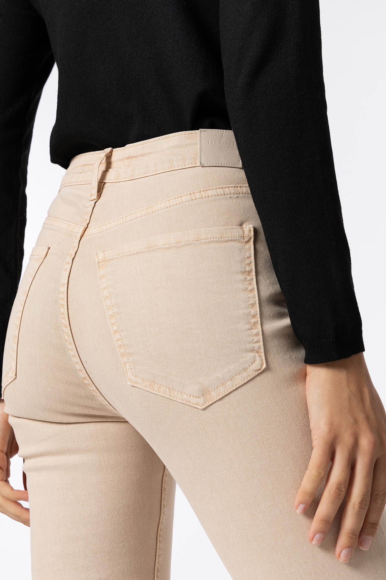 Calça jeans cropped flare de cintura alta Megan