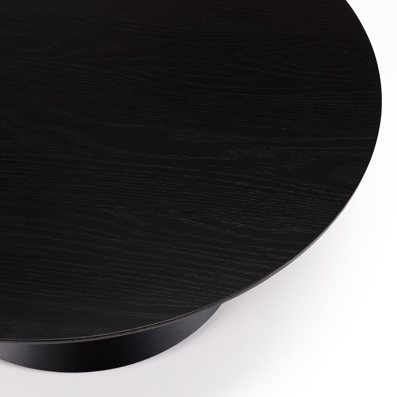 Macabane Table basse ronde pied conique métal Daly noire - 78x78 cm