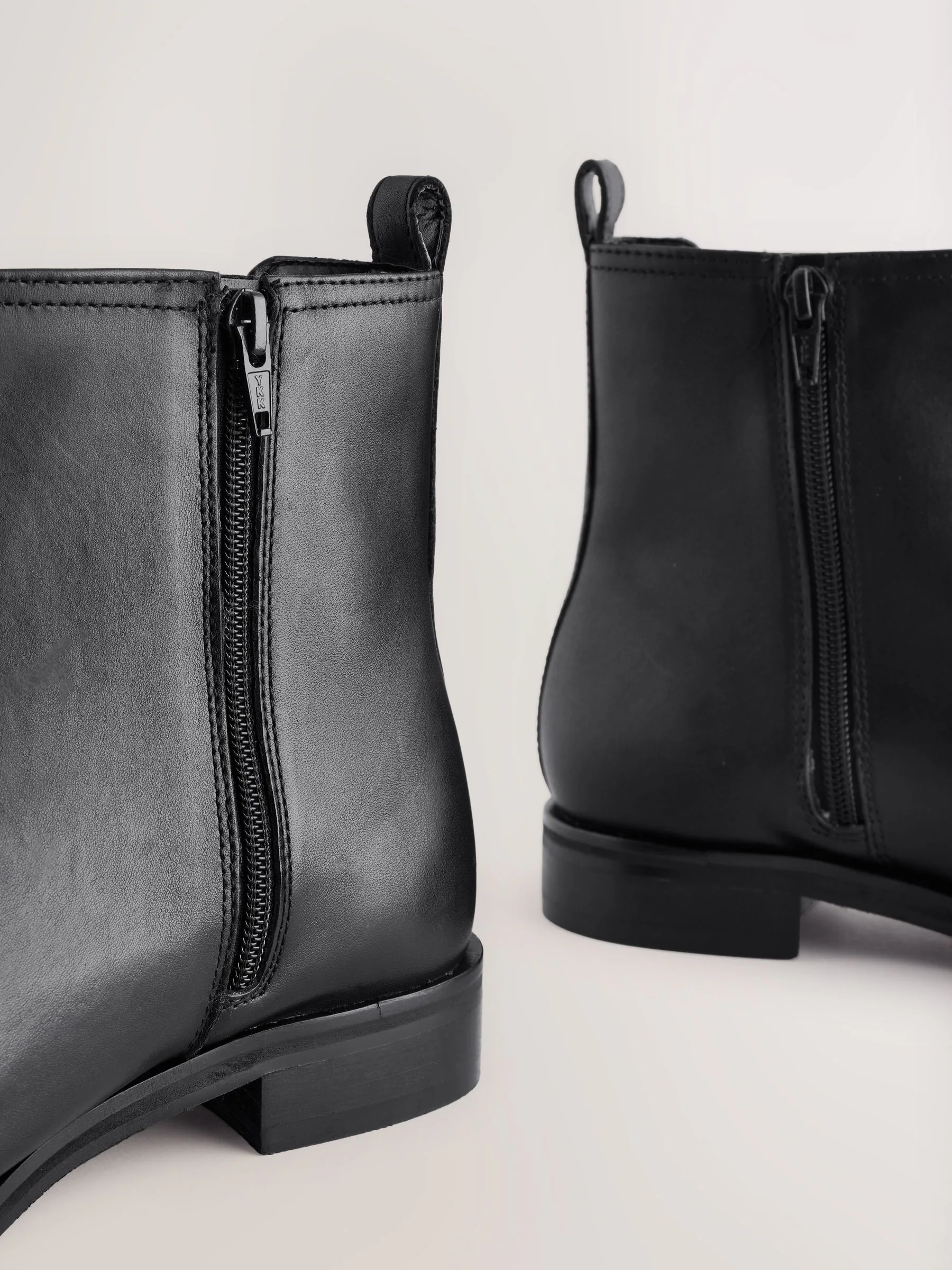 Zwart leer - Forever Comfort® Chelsea-enkellaarzen