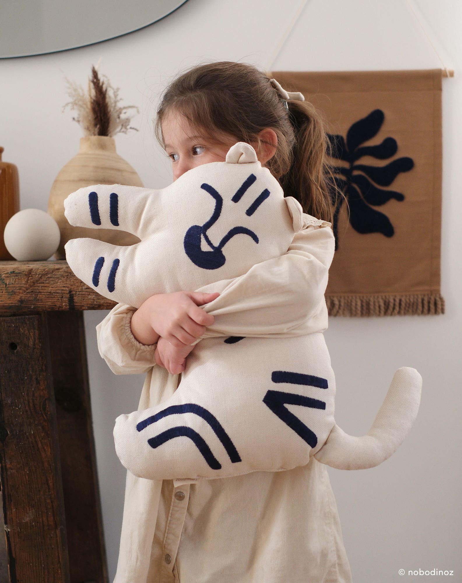 Coussin brodé landscape tigre bleu | Blanc