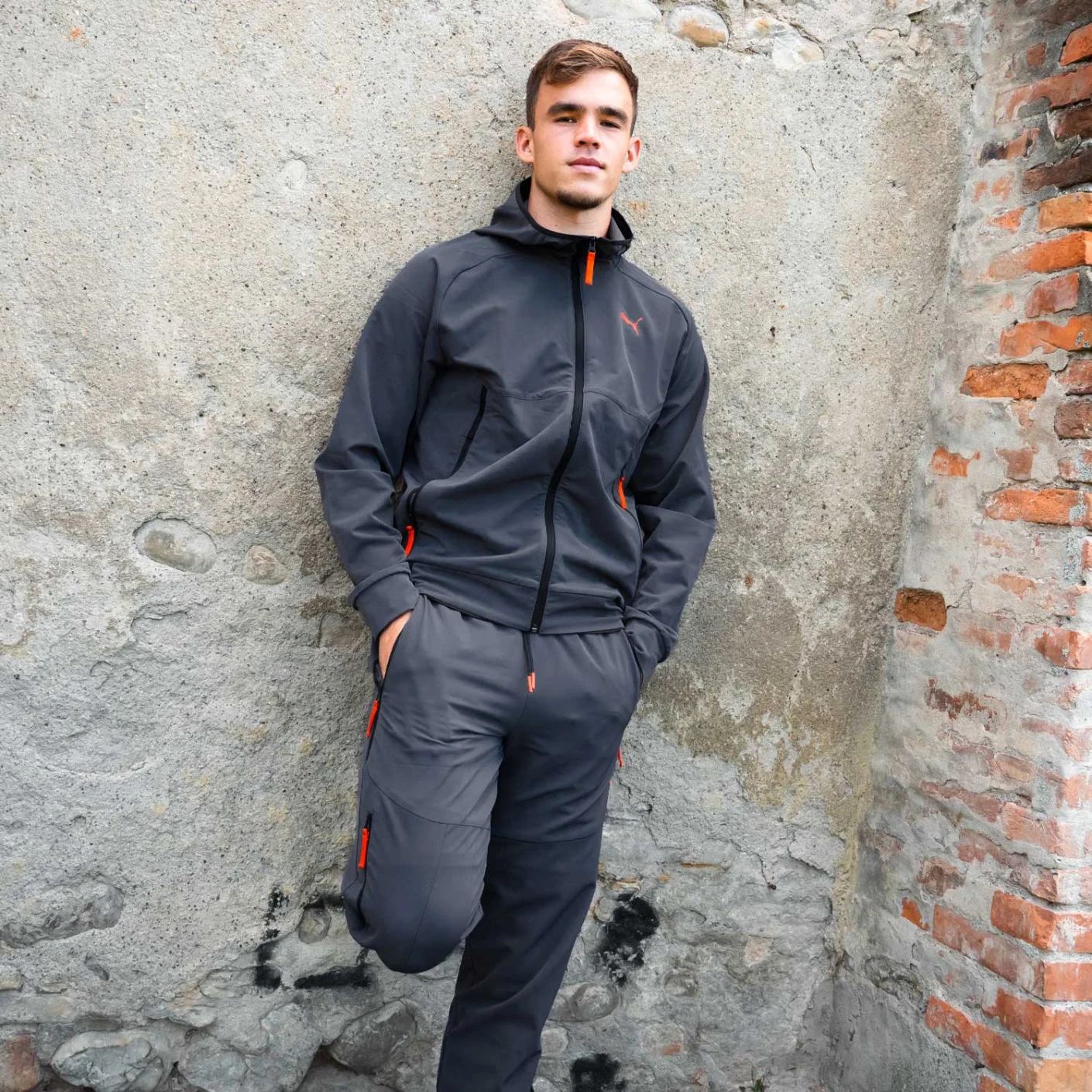 PUMA Pumatech Trainingsjack Woven 2024-2025 Donkergrijs Oranje