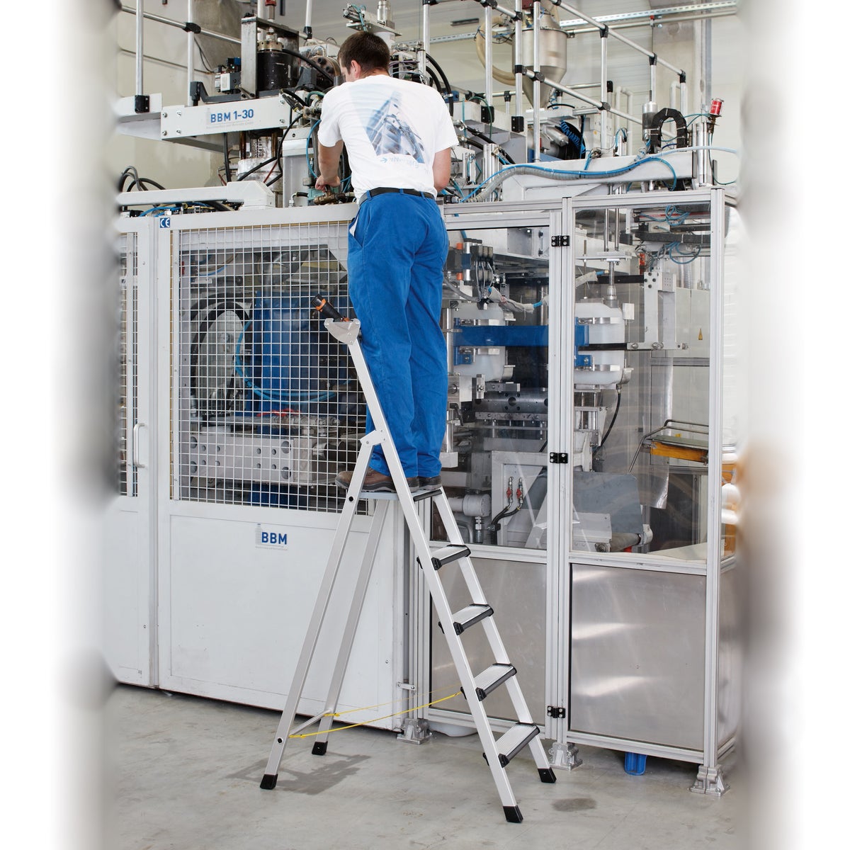 Zarges Comfortstep S roltrap met gepolsterde trede-voorkant, 4 treden