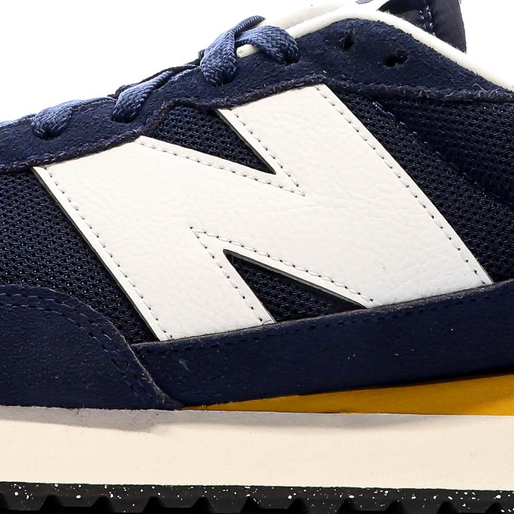 New Balance Baskets Marine/Blanc Homme New Balance 237