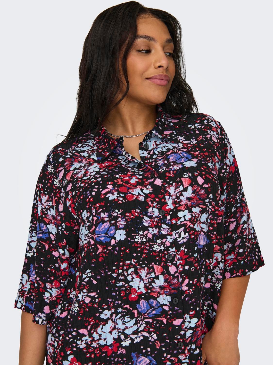 CARDEEDEE Kurzes Kleid Black