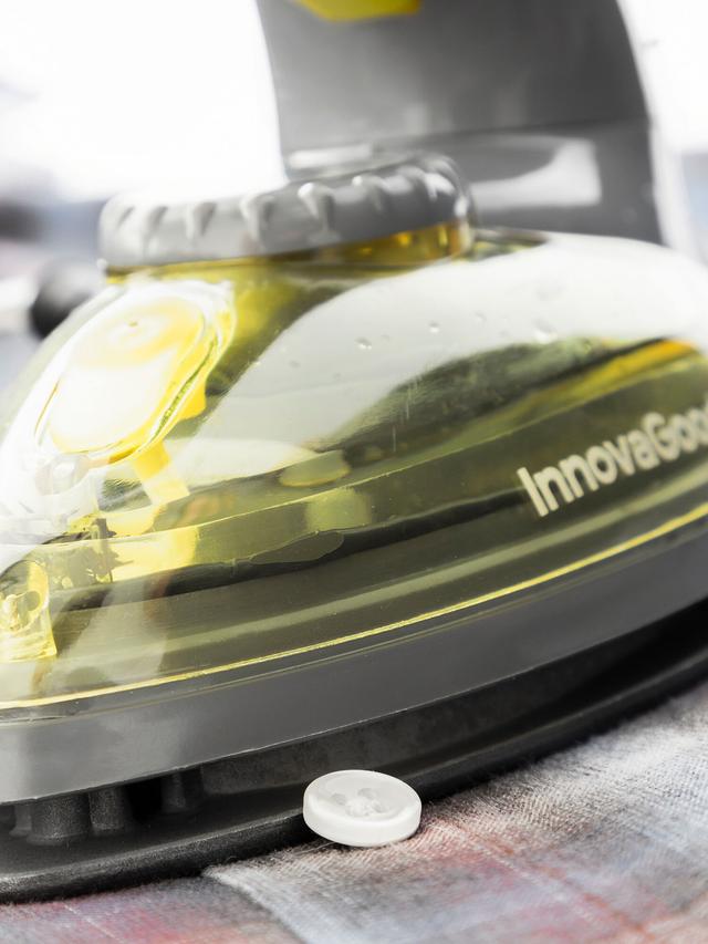 InnovaGoods 2-in-1 Mini-Dampfbügeleisen für vertikales und horizontales Bügeln, 800 W