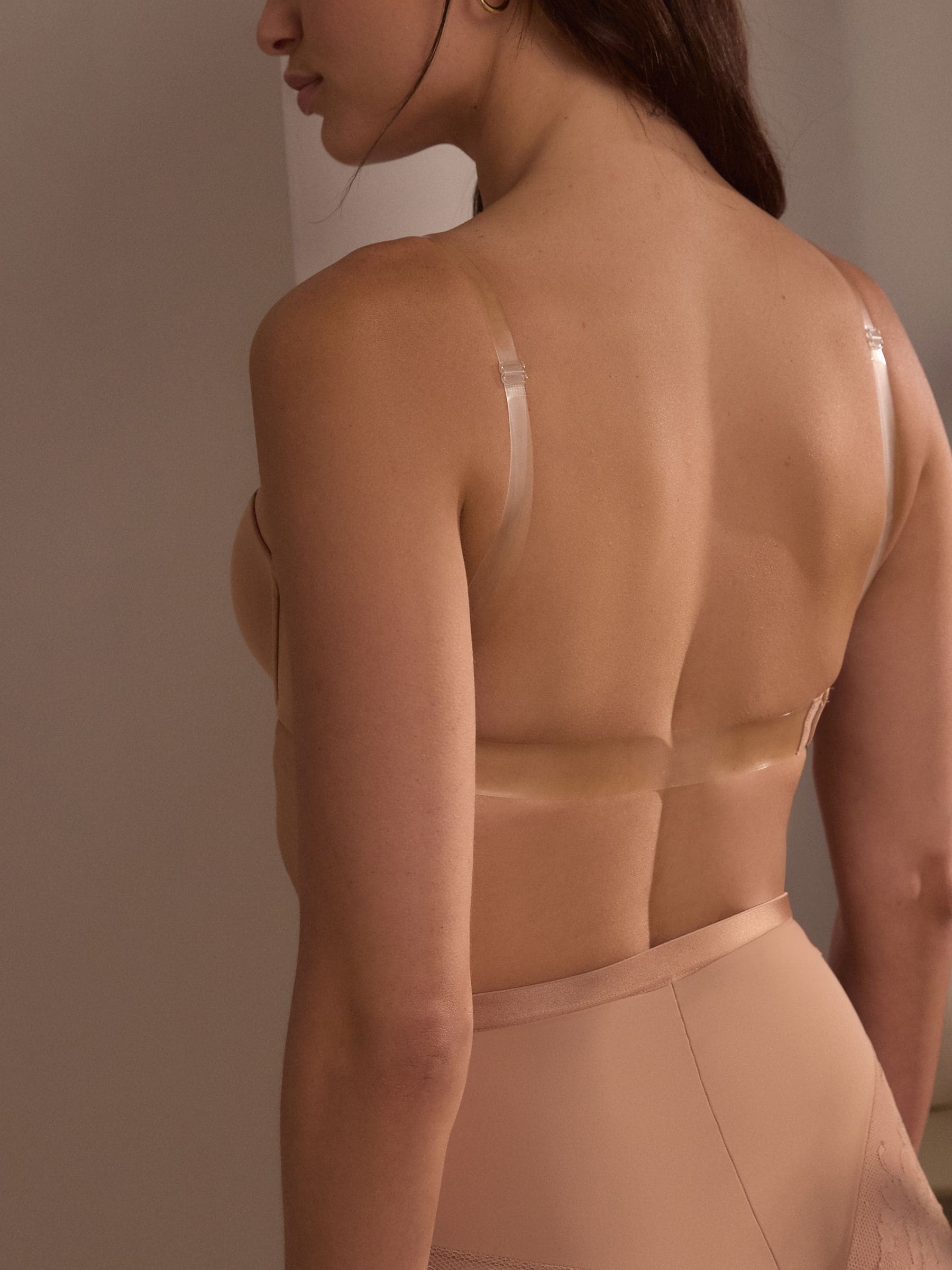 Praline nude - Nude beha voor een glad silhouet zonder bandjes met transparante achterkant