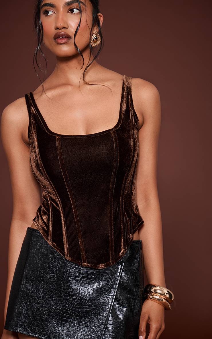 Chocolat Corset Long À Baleines En Velours Avec Ourlet Plongeant