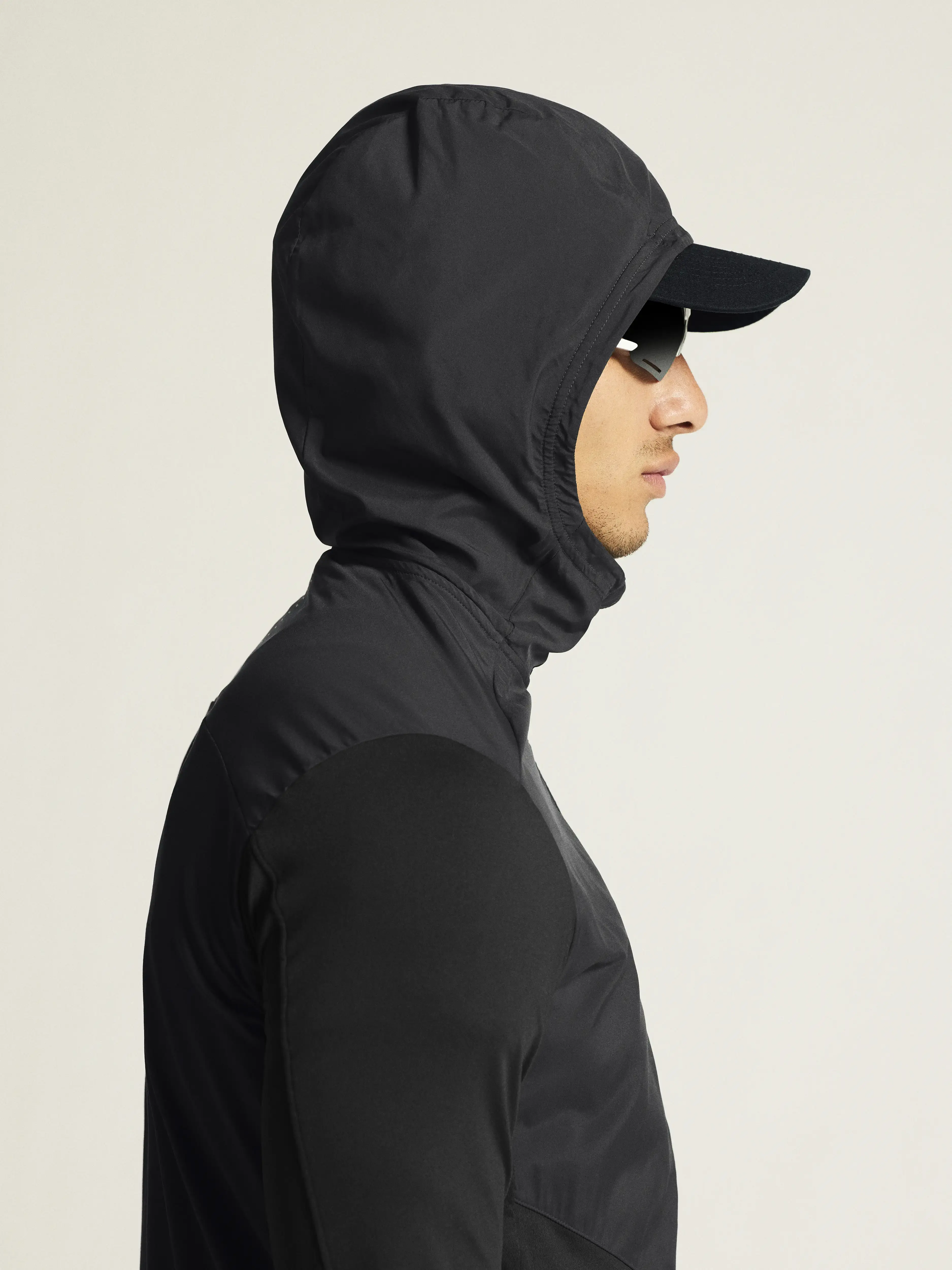 Craft ADV Essence Hood 2 Hardloopjack Zwart Heren