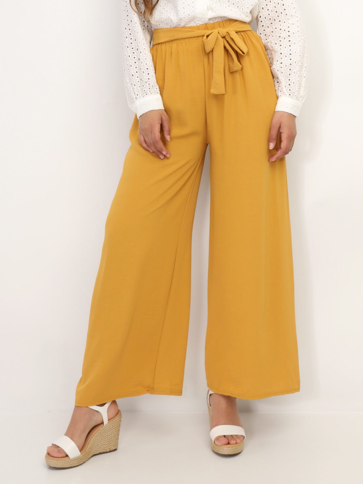 Pantalon fluide ceinturé- Jaune