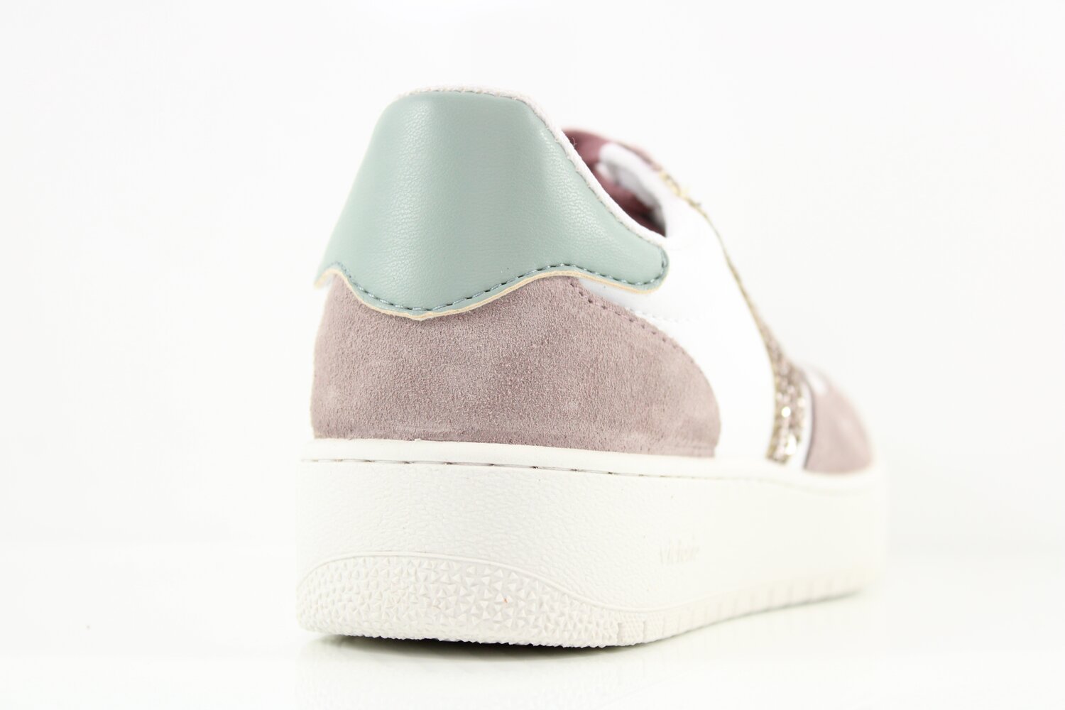 Victoria Sneaker