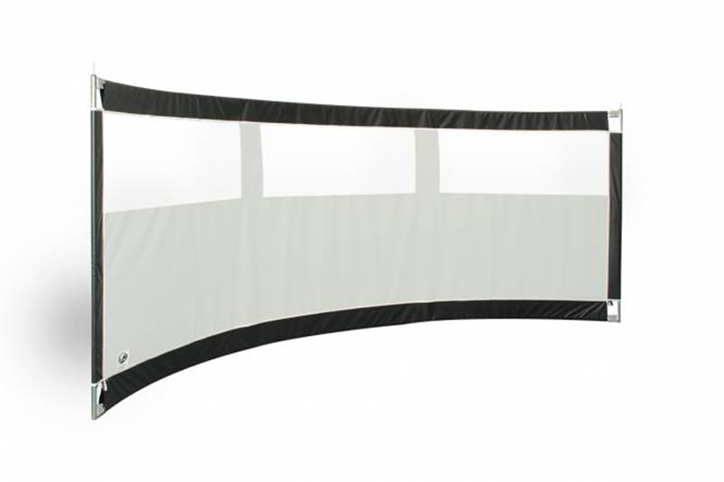 ESVO gebogen Mistral 395 PVC met 3 smalle ramen Windscherm