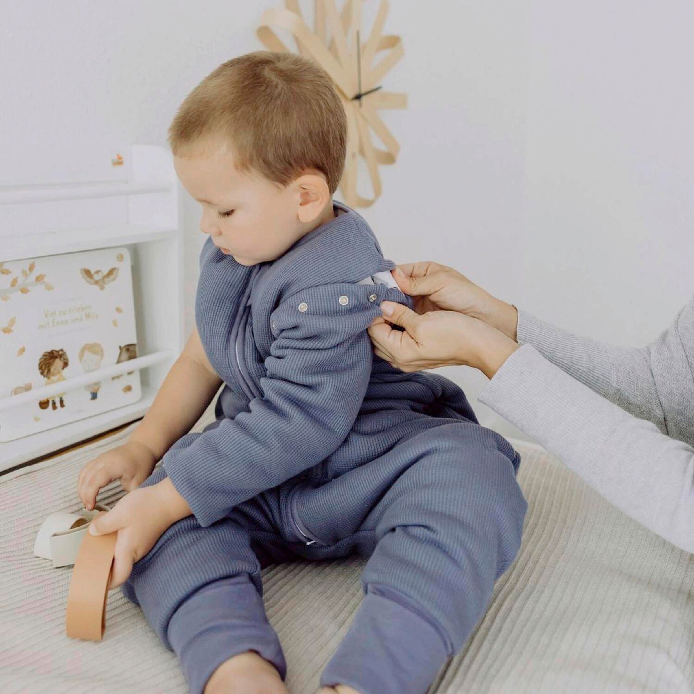 emma & noah Winter-Sleepoverall Essential mit abnehmbaren Ärmeln und Umschlag-Füßchen 3.5 TOG blau