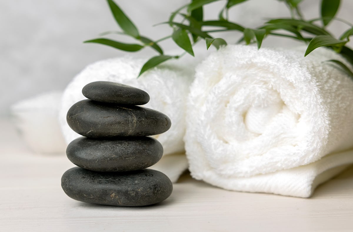 Hot Stone Massage in Bad Salzuflen als Geschenk