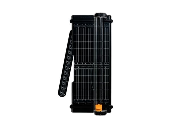 FISKARS PAPIRKUTTER RESIRKULERING 32cm A4 SureCut