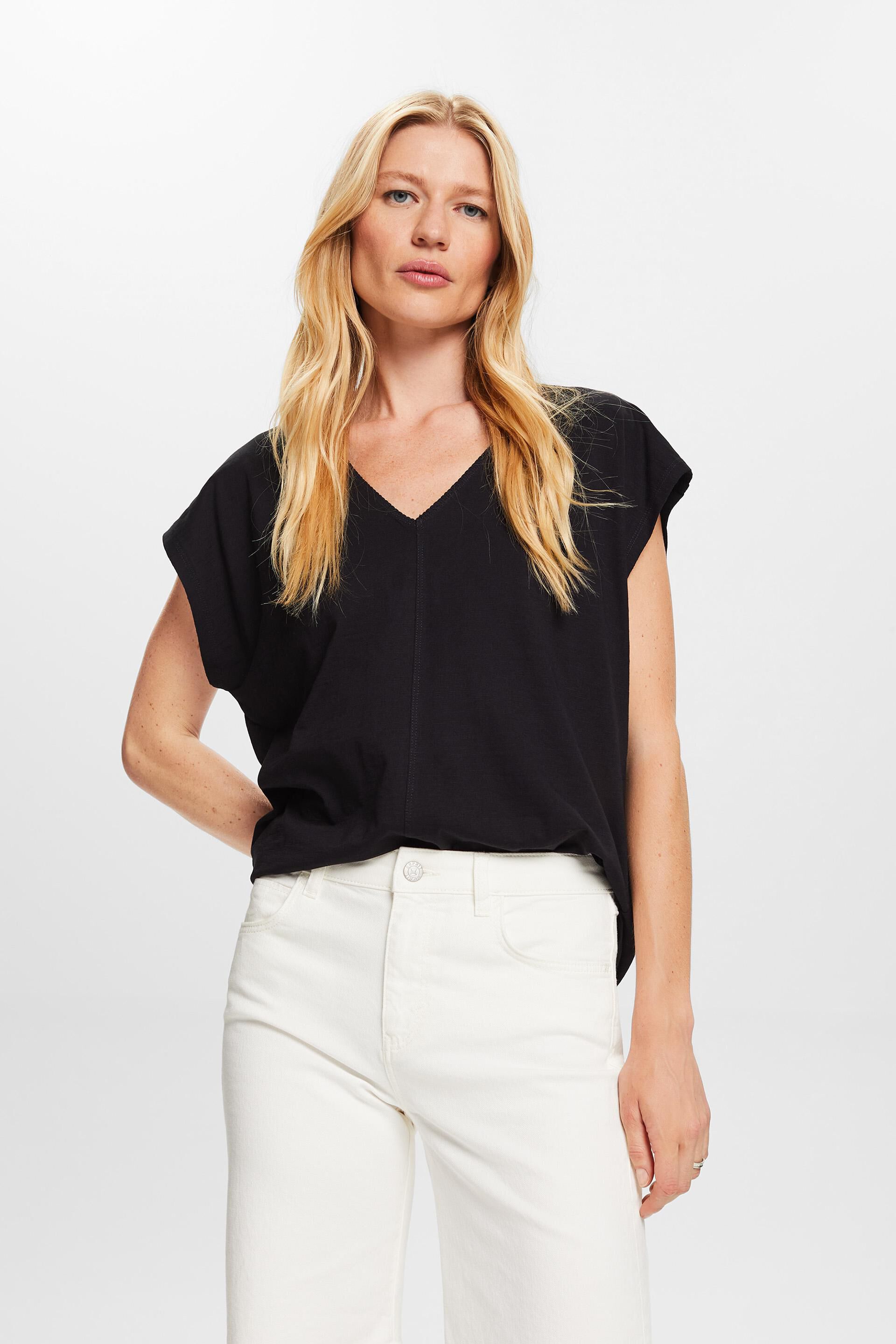 T-shirt à encolure en V orné de surpiqûres décoratives, 100% coton